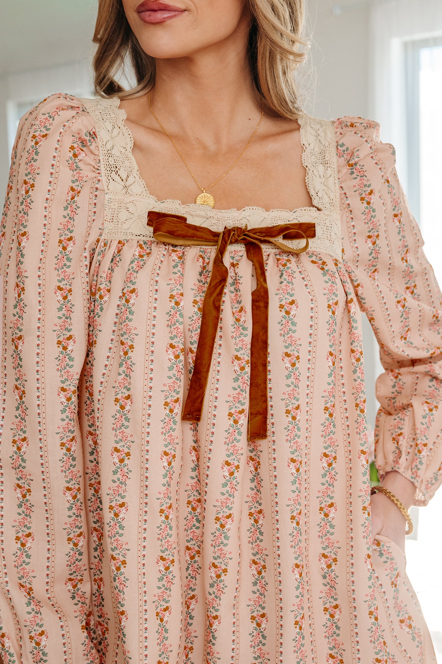 Khaki Floral Print Contrast Velvet Bow Lace Patchwork Long Sleeve Loose Mini Dress