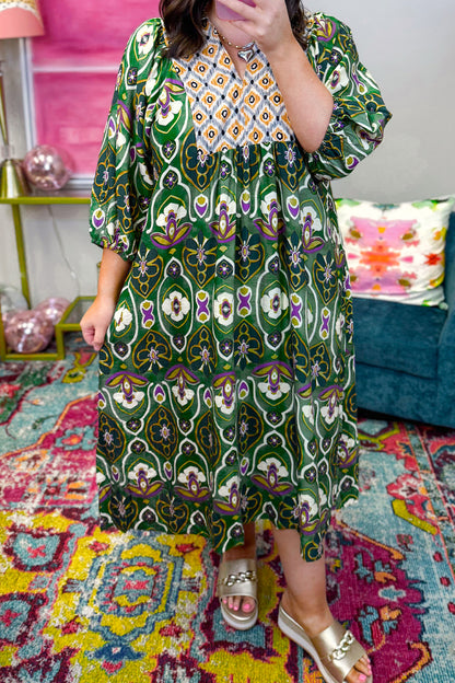 Green Plus Size Mixed Floral Patchwork V Neck Bracelet Sleeve Maxi Dress