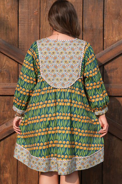 Green Plus Size Mixed Floral Print Striped Trim Loose Mini Dress
