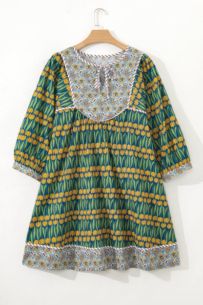 Green Plus Size Mixed Floral Print Striped Trim Loose Mini Dress